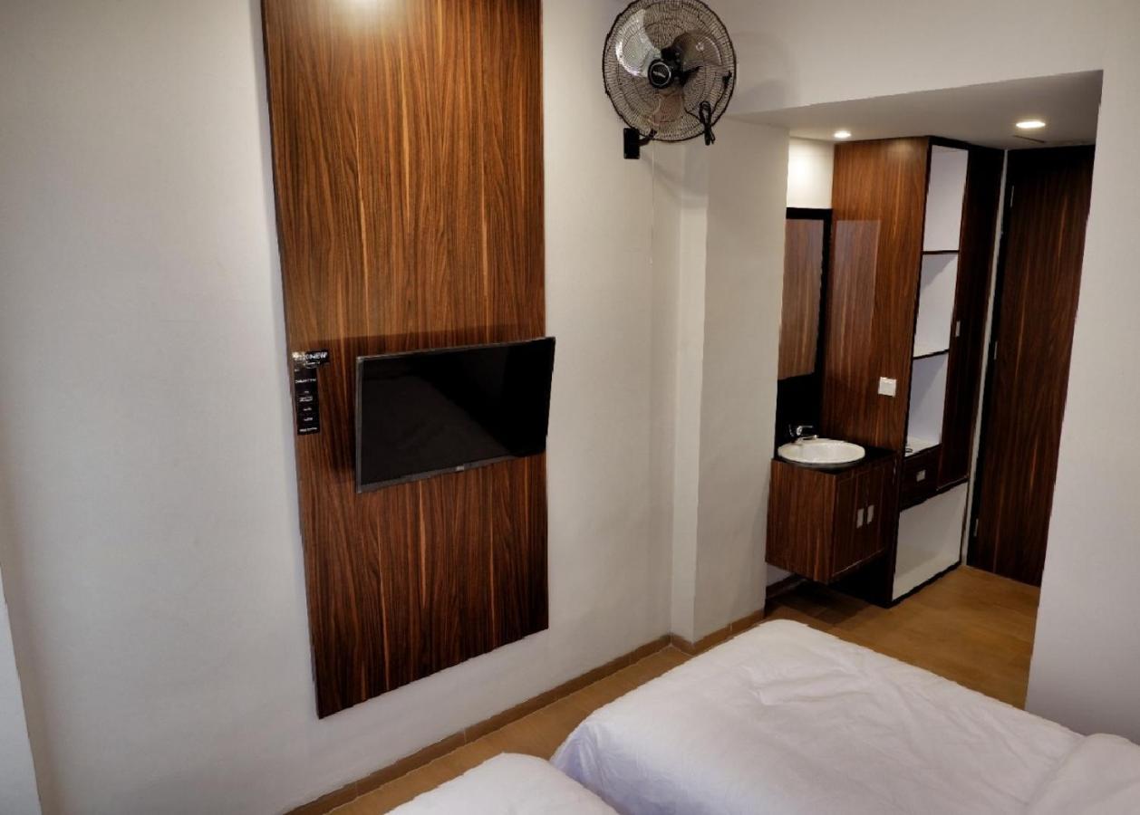 Guest House 555 Nki South Tangerang ภายนอก รูปภาพ