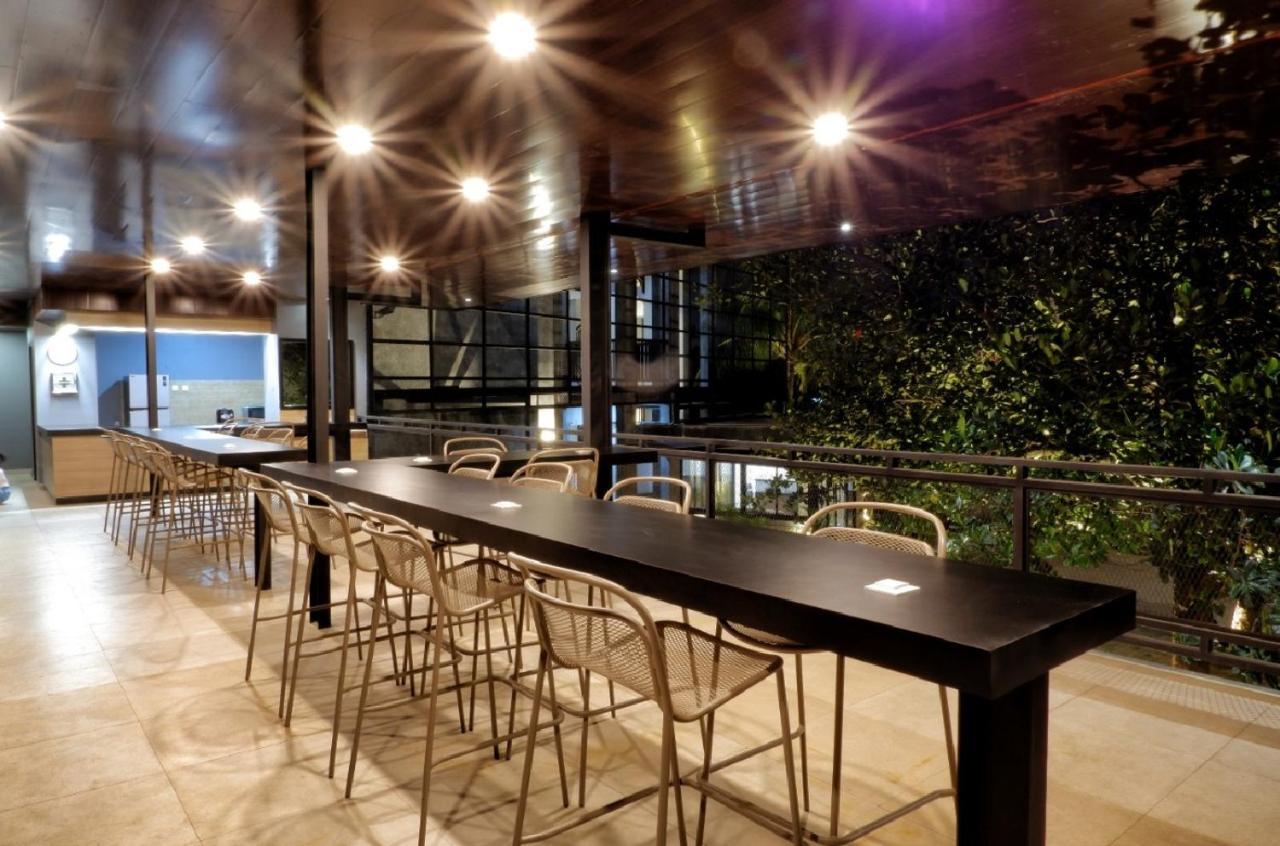 Guest House 555 Nki South Tangerang ภายนอก รูปภาพ
