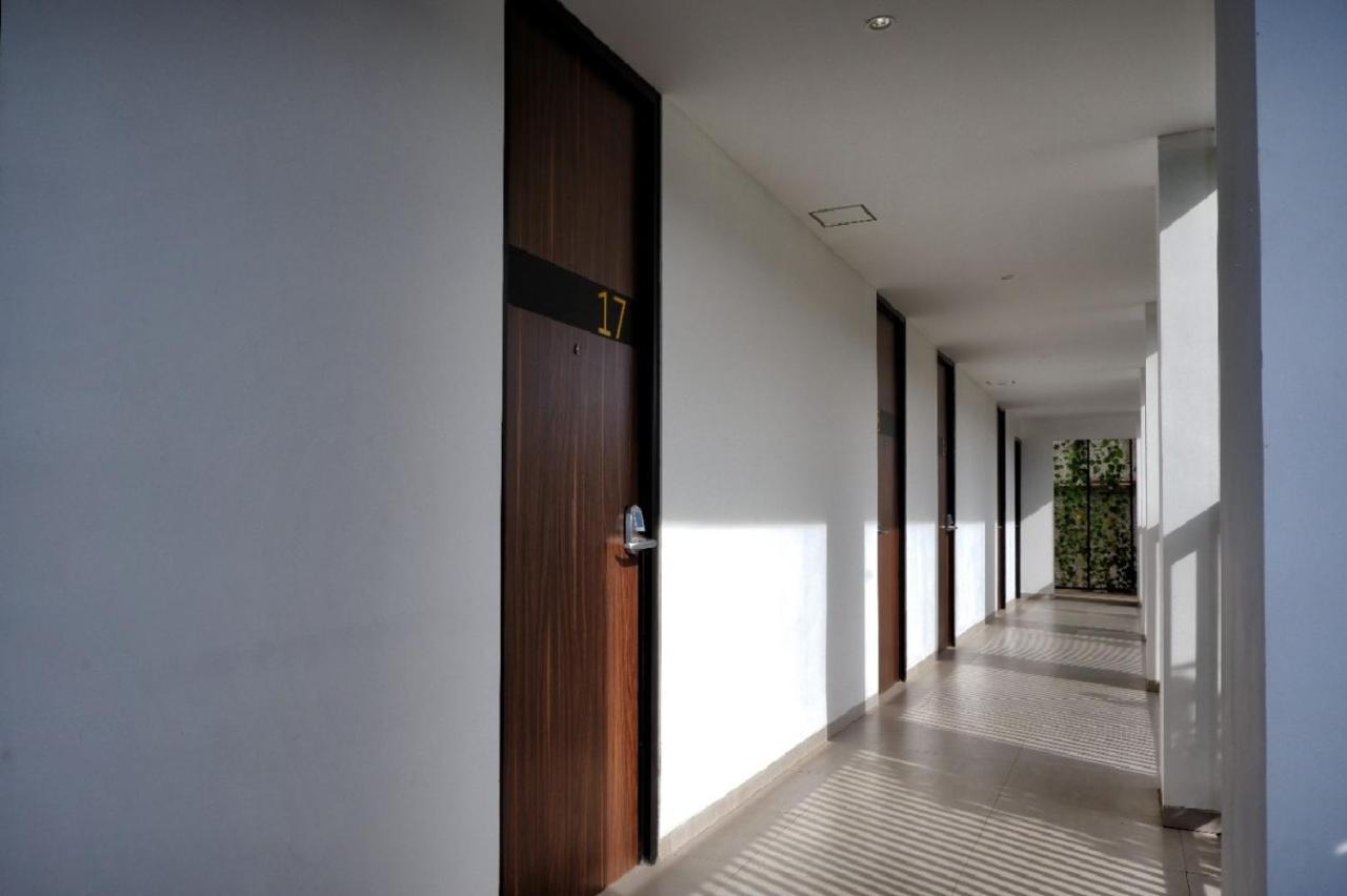 Guest House 555 Nki South Tangerang ภายนอก รูปภาพ